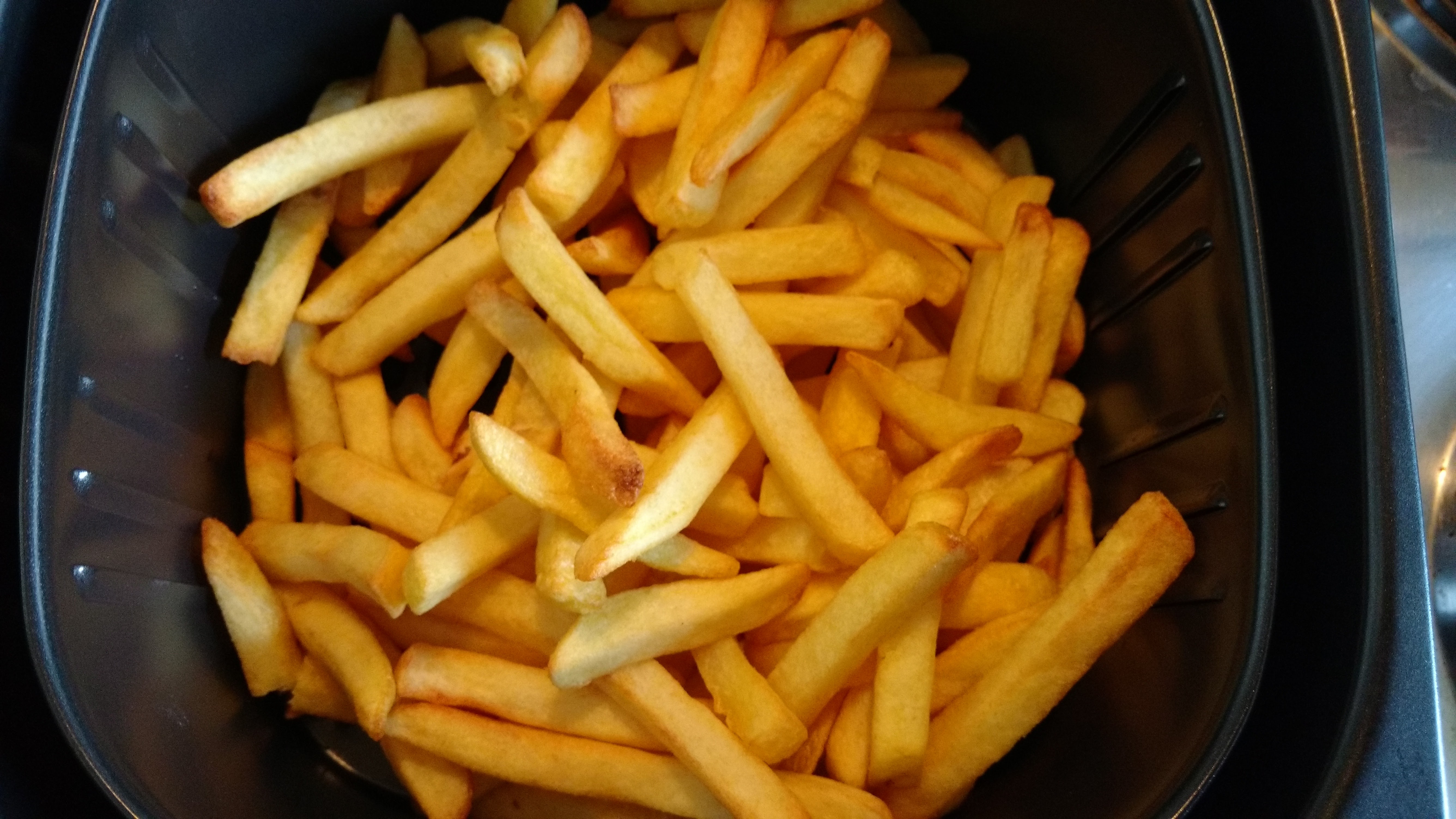 Pommes Frites aus der Klarstein VitAir Fries Touch Heißluftfritteuse