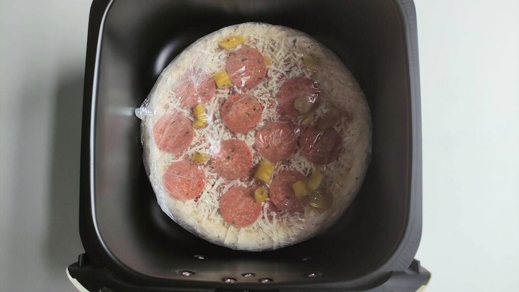 Tiefkühlpizza in Heißluftfritteuse