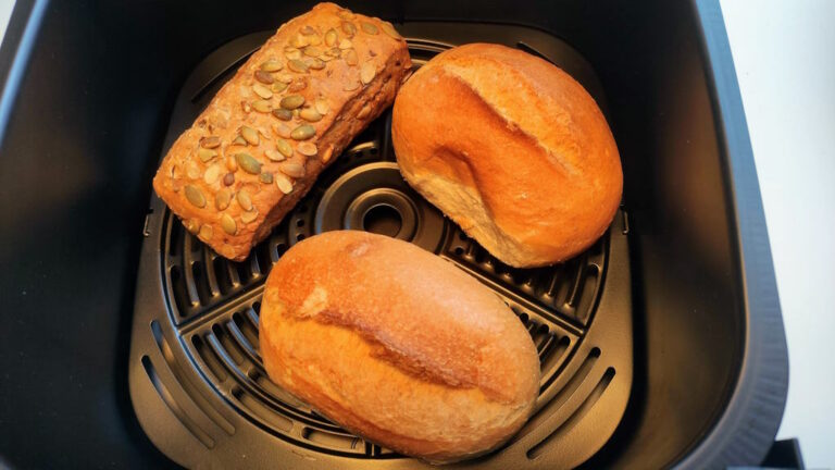 Kann Man In Einer Heißluftfritteuse Brötchen Aufbacken Heißluftfritteuse ABC