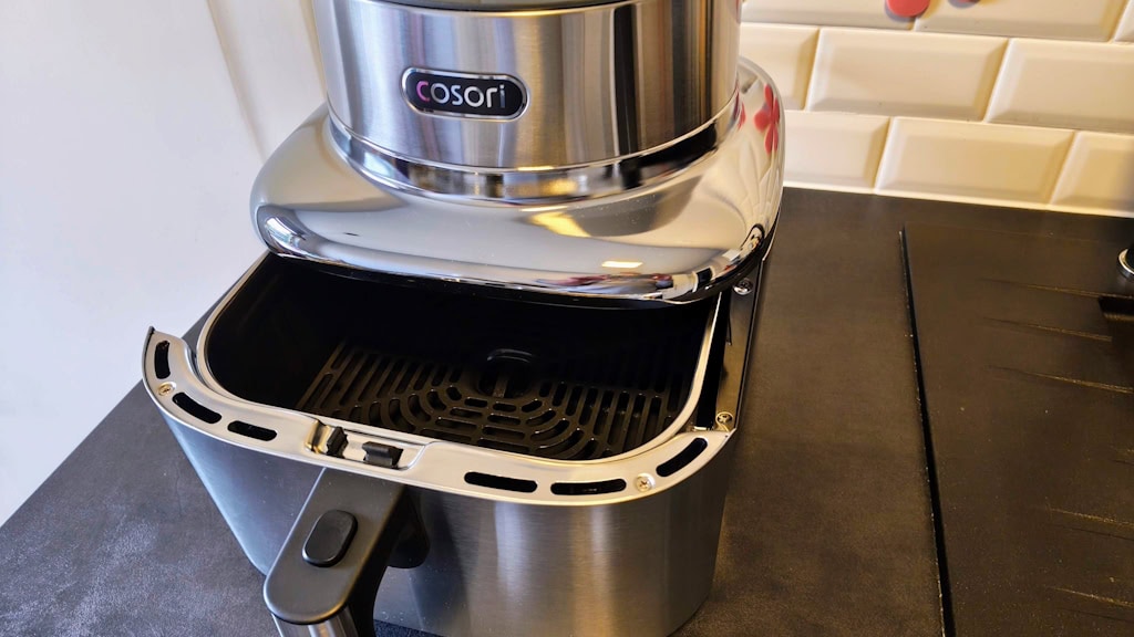 Cosori Iconic Airfryer mit offener Schublade